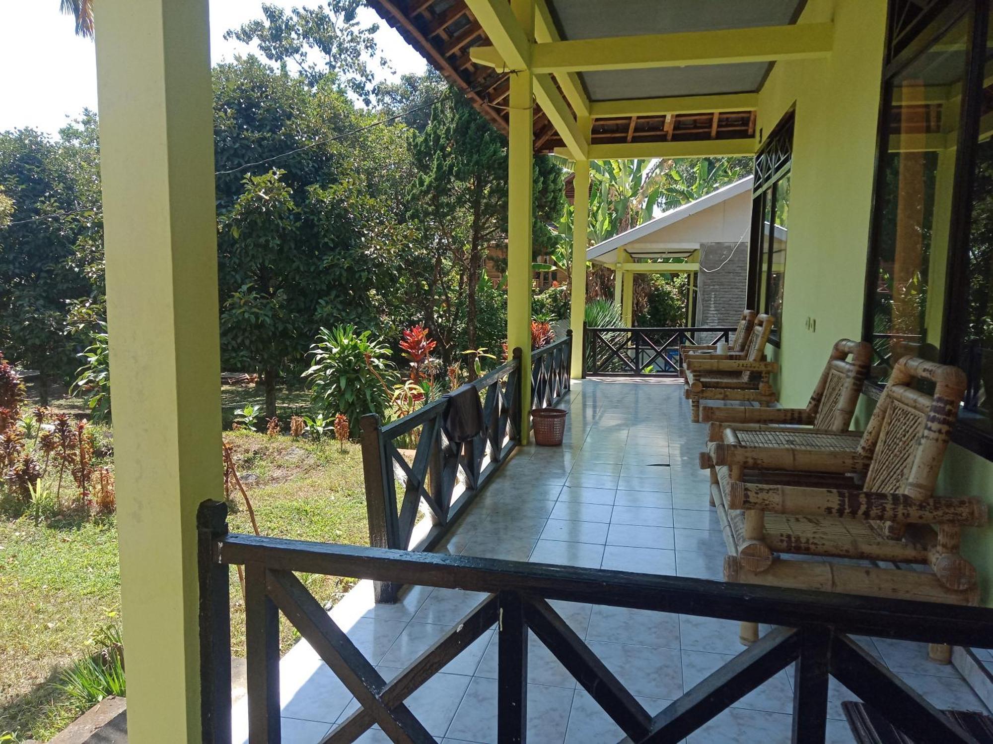 Bukit Senaru Homestay Exterior photo